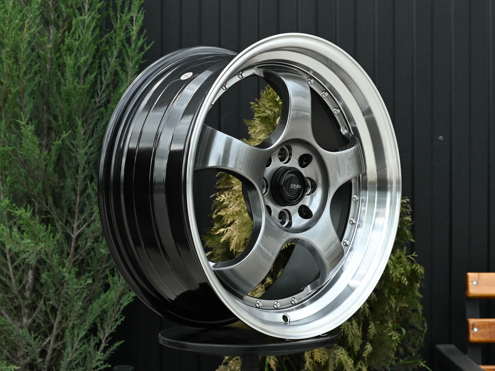 R16 SSR SP1 Стиль 7.0J ET35 4*100/114.3 Темный хром