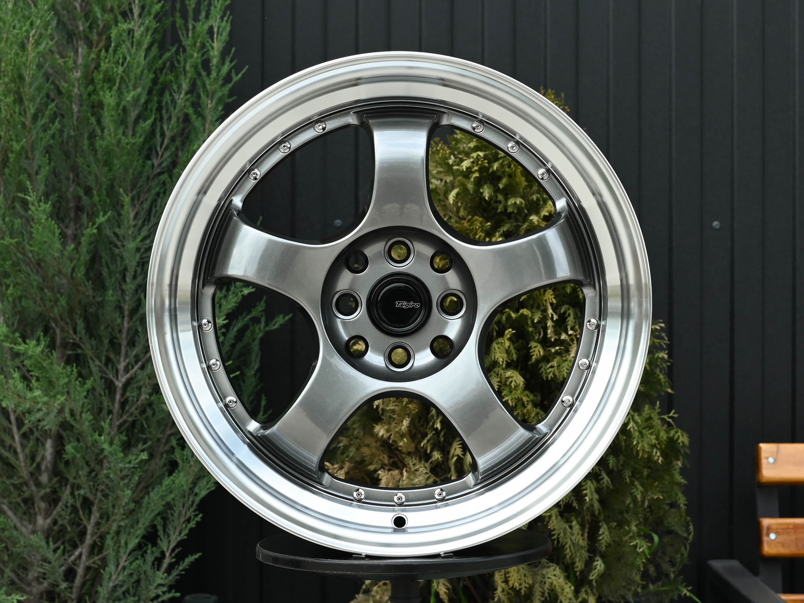 R17 SSR SP1 Стиль 7.5J ET42 4*100/114.3  Темный хром