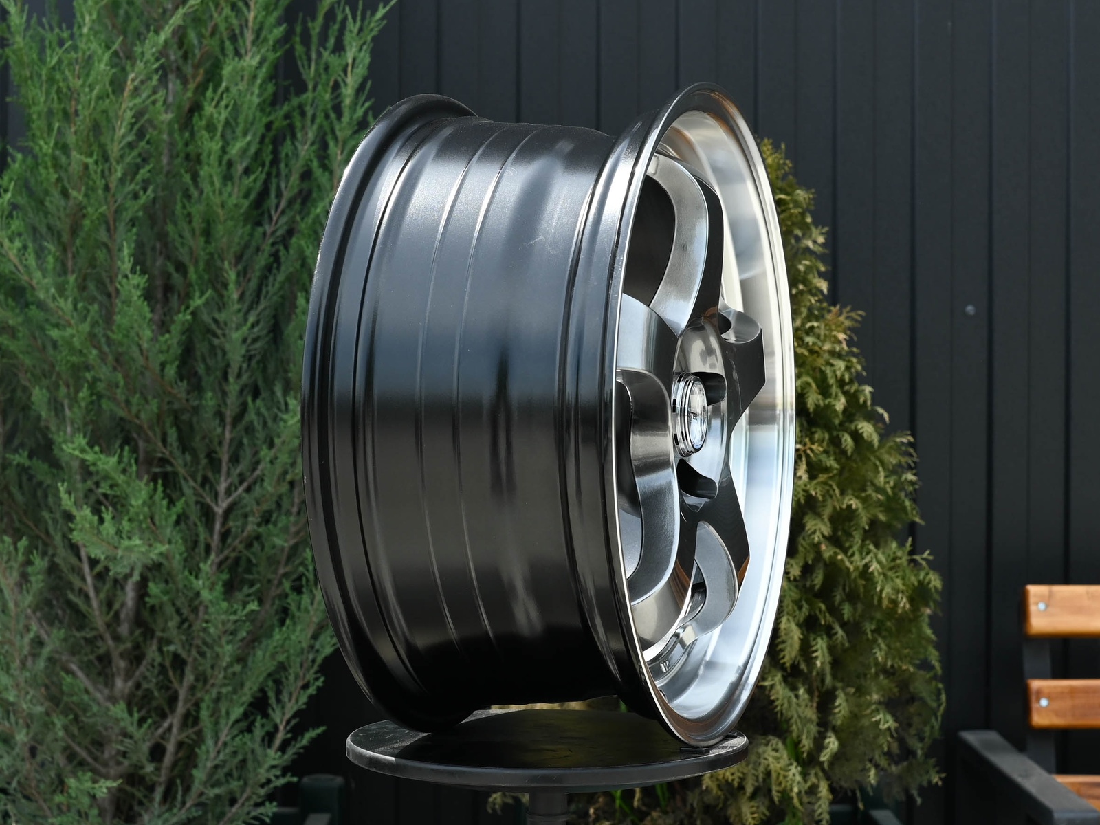 R17 Taigiro Meister 7.5J ET38 5*114.3 Темный хром