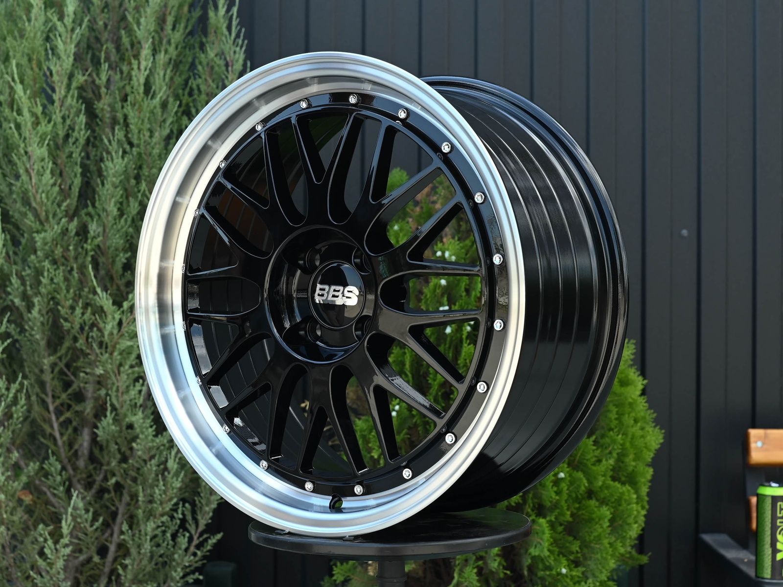 R17 BBS LM Стиль 7.5J ET38 4*100 Черный