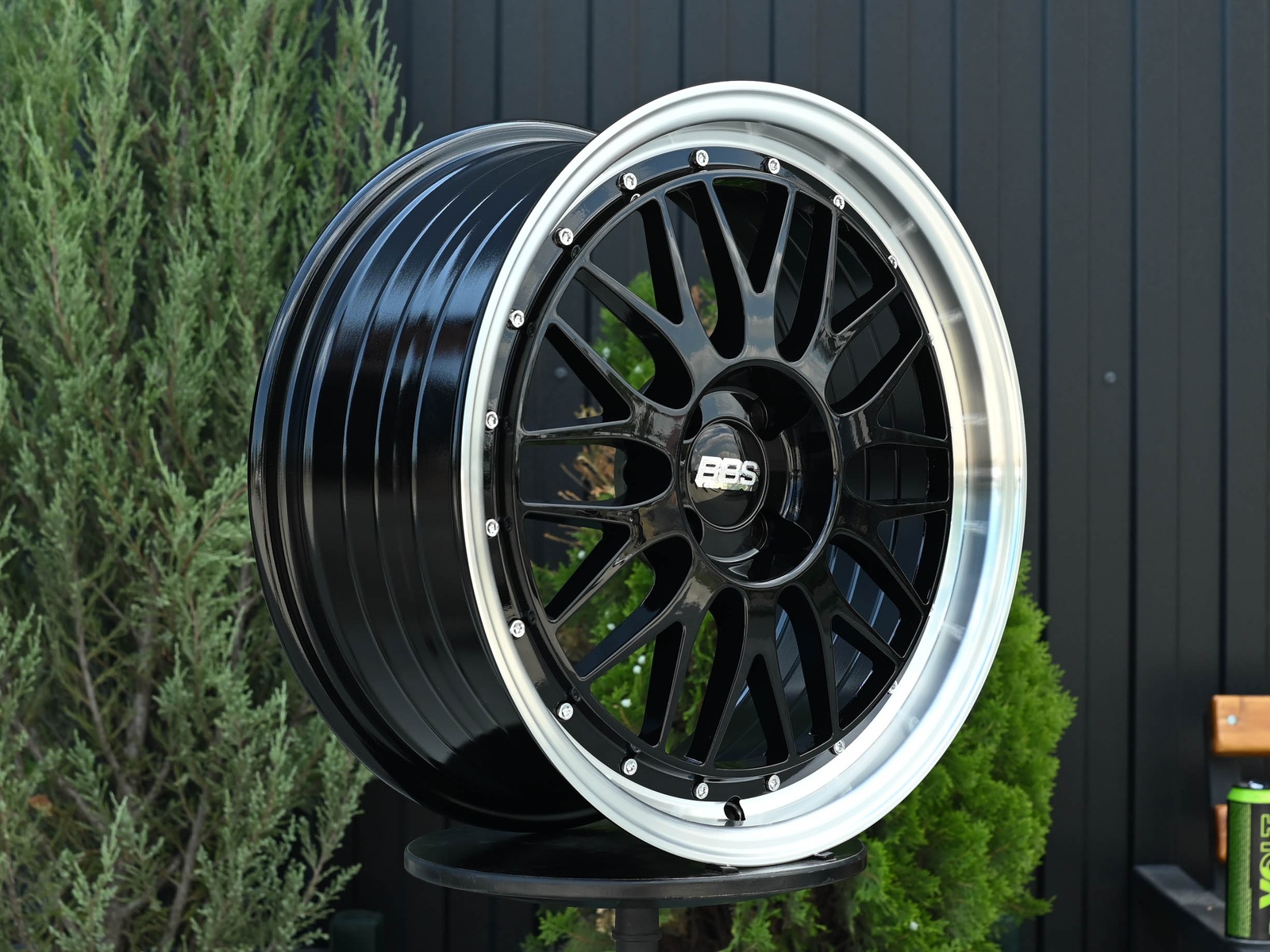 R17 BBS LM Стиль 7.5J ET38 4*100 Черный