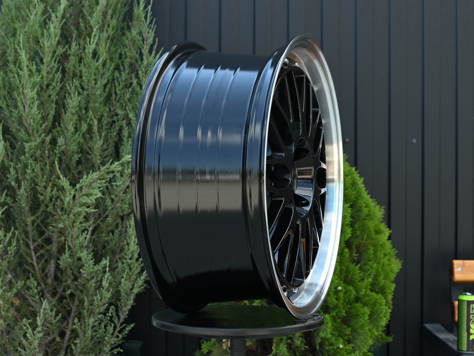 R17 BBS LM Стиль 7.5J ET38 4*100 Черный