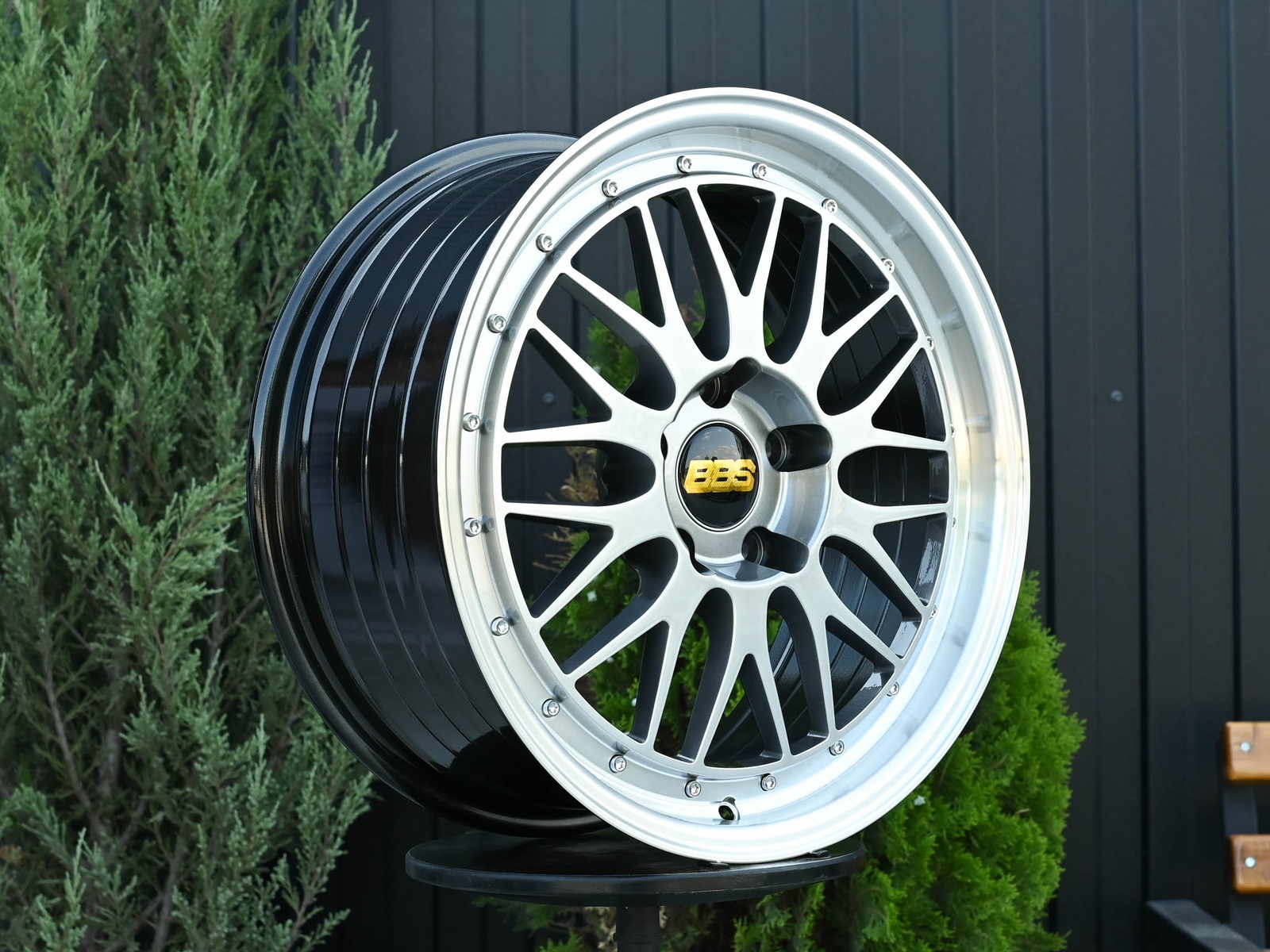 R17 BBS LM Стиль 7.5J ET38 5*112 Темный хром