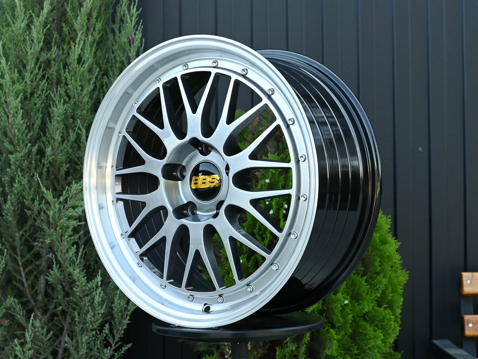 R17 BBS LM Стиль 7.5J ET38 5*100 Темный хром