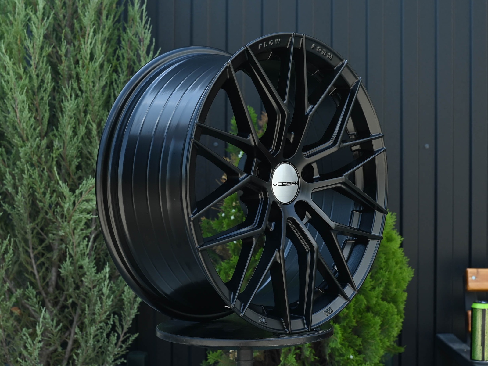 R19 Vossen 3323 Стиль 8.5J ET38 5*108 Черный