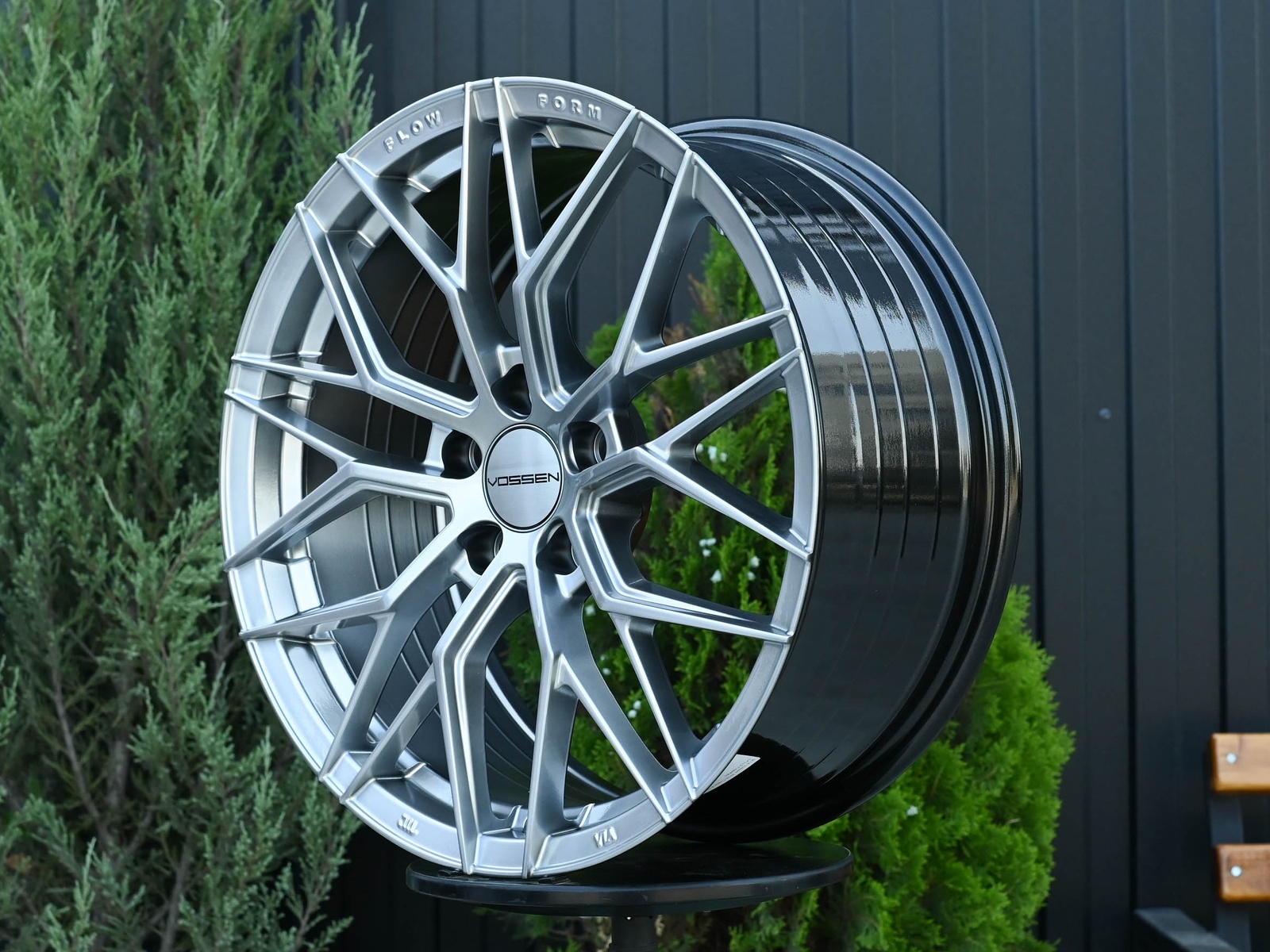 R19 Vossen 3323 Стиль 8.5J ET38 5*112 Cеребро