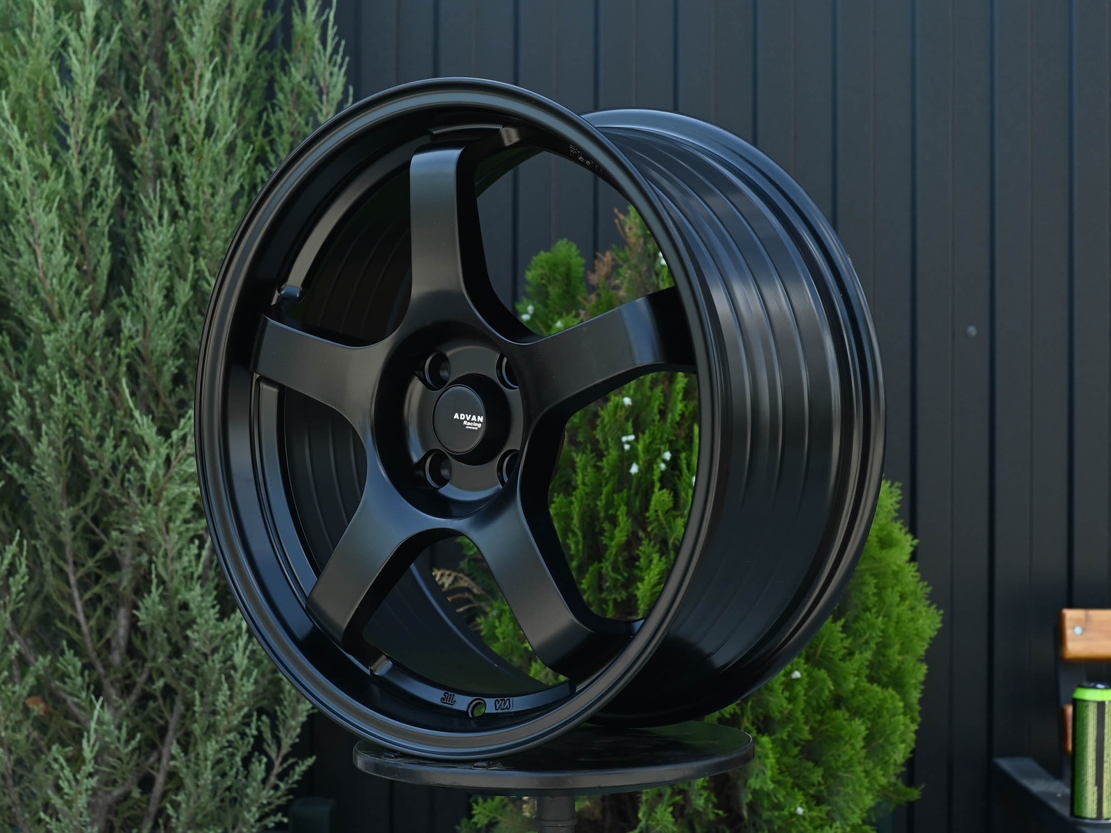 R16 Advan GT стиль 7.0 ET38 4*100 Черный