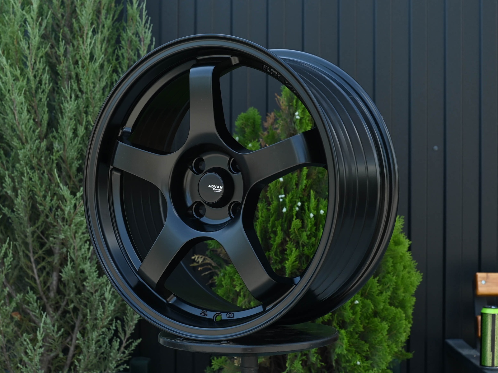 R16 Advan GT стиль 7.0 ET38 4*100 Черный