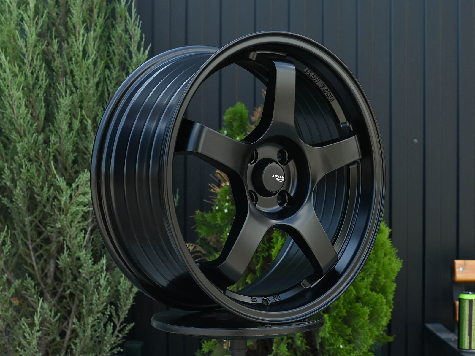 R16 Advan GT стиль 7.0 ET38 4*100 Черный