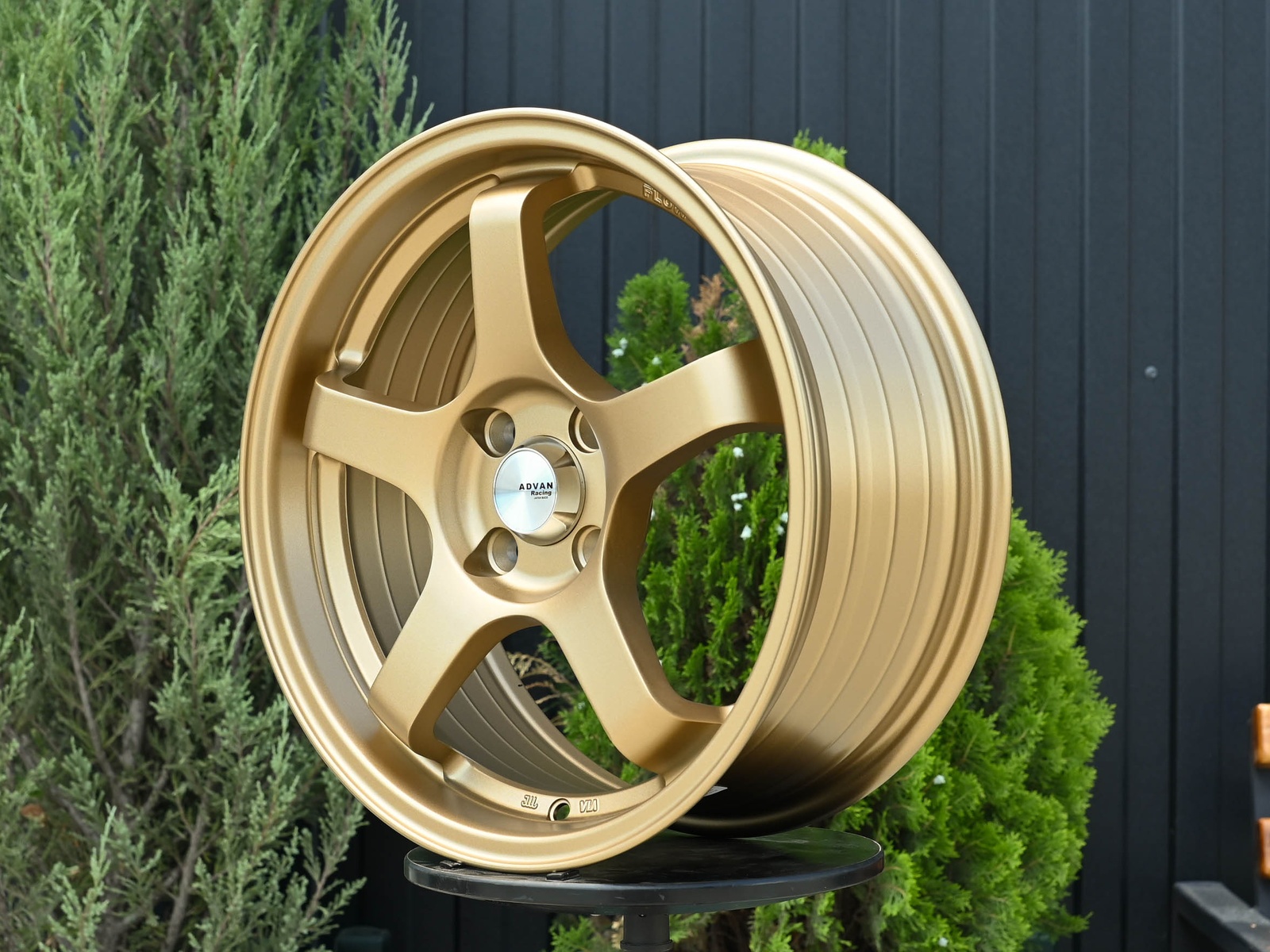 R16 Advan GT стиль 7.0 ET38 4*100 Бронза