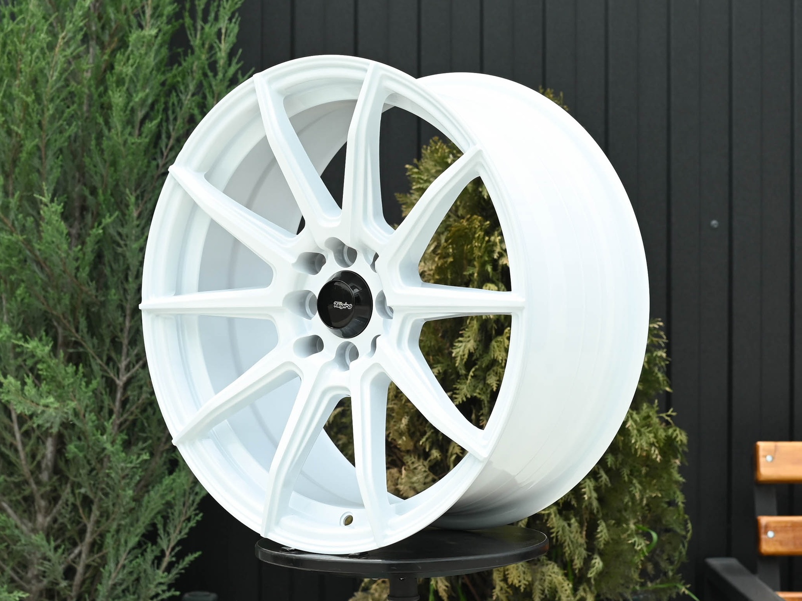 R16 Taigiro Spider 7.0J ET35 4*100/114.3 Белый