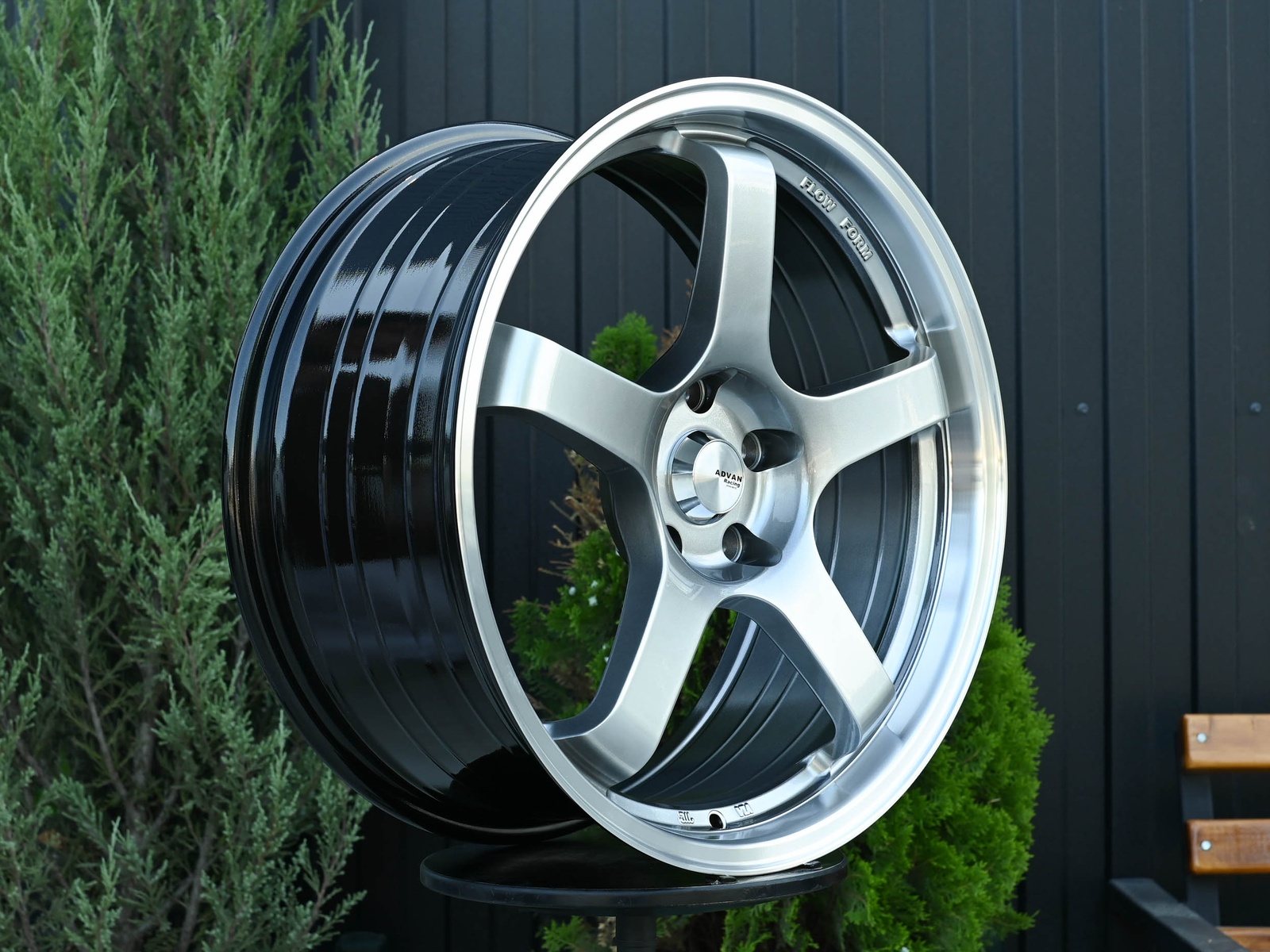 R19 Advan GT стиль 8.5 ET38 5*112 Темный хром
