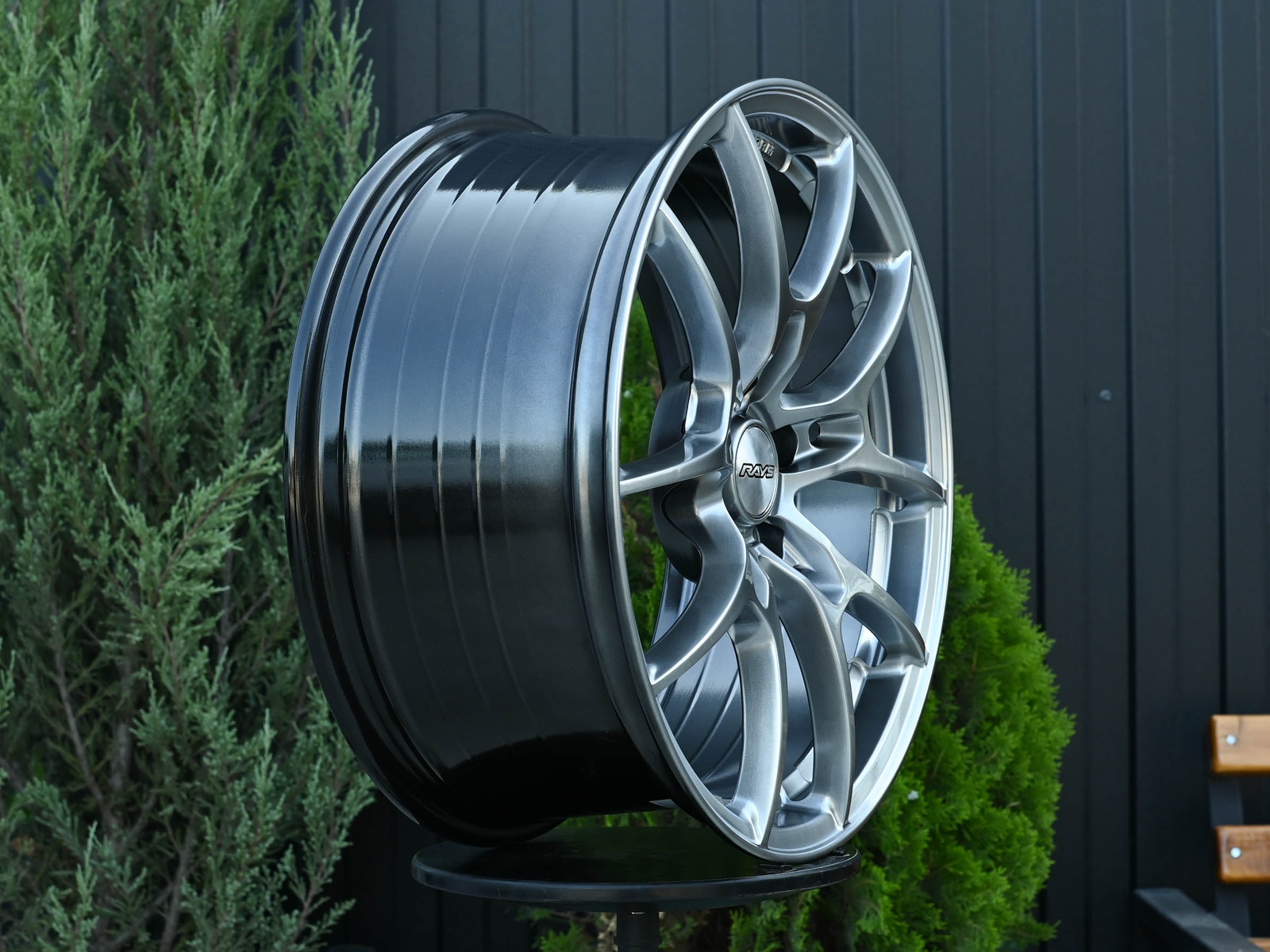 R19 Rays G025 стиль 8.5 ET38 5*108 Темный хром