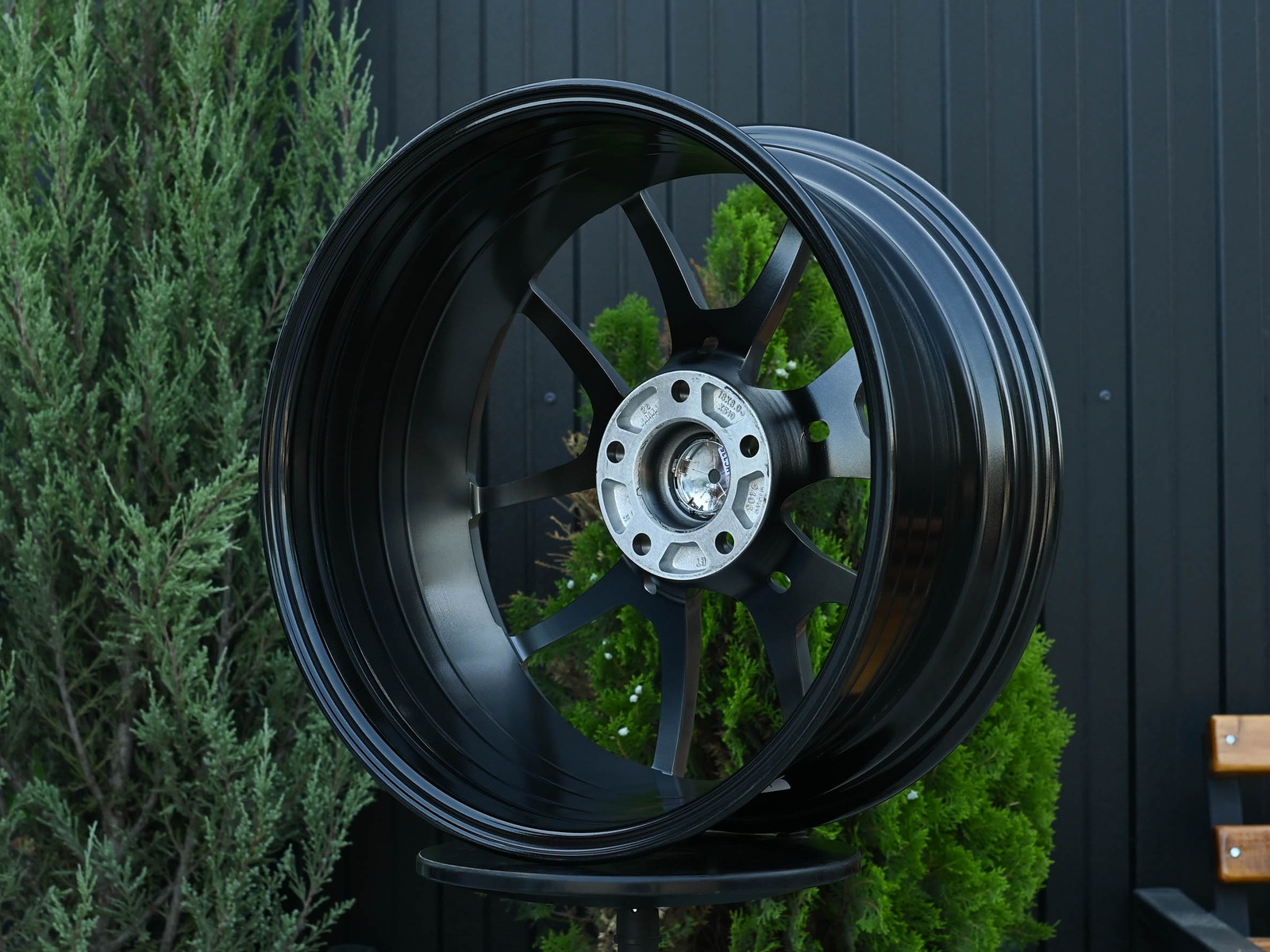 R19 Rays G025 стиль 8.5 ET38 5*108 Темный хром