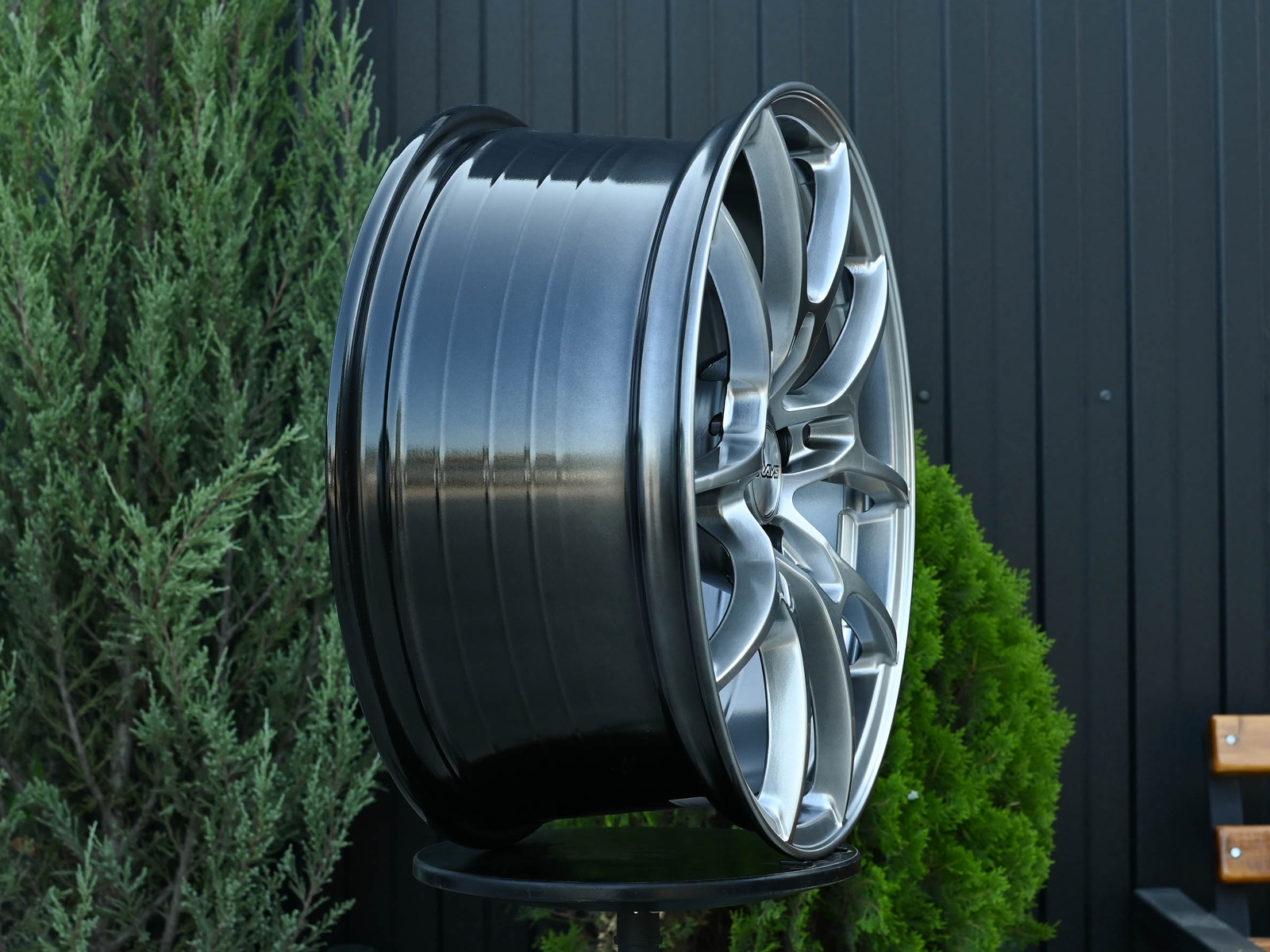 R19 Rays G025 стиль 8.5 ET38 5*108 Темный хром