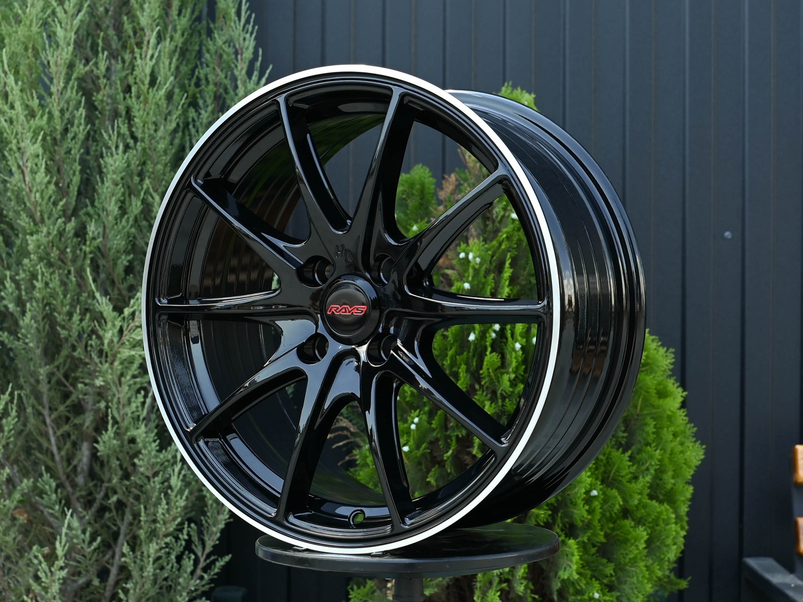R16 Rays G25 стиль 7.0 ET40 4*100 Черный