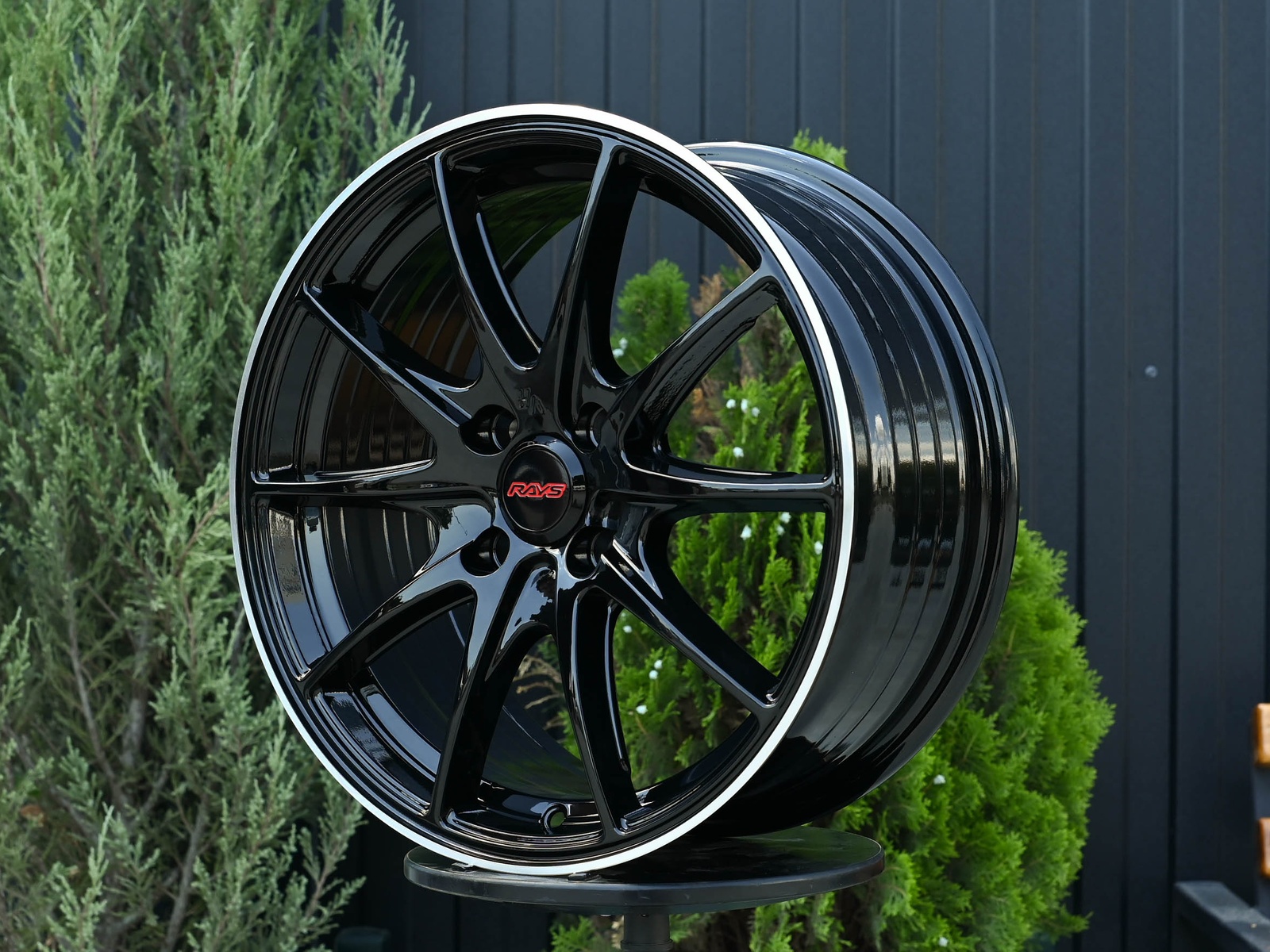 R16 Rays G25 стиль 7.0 ET40 4*100 Черный