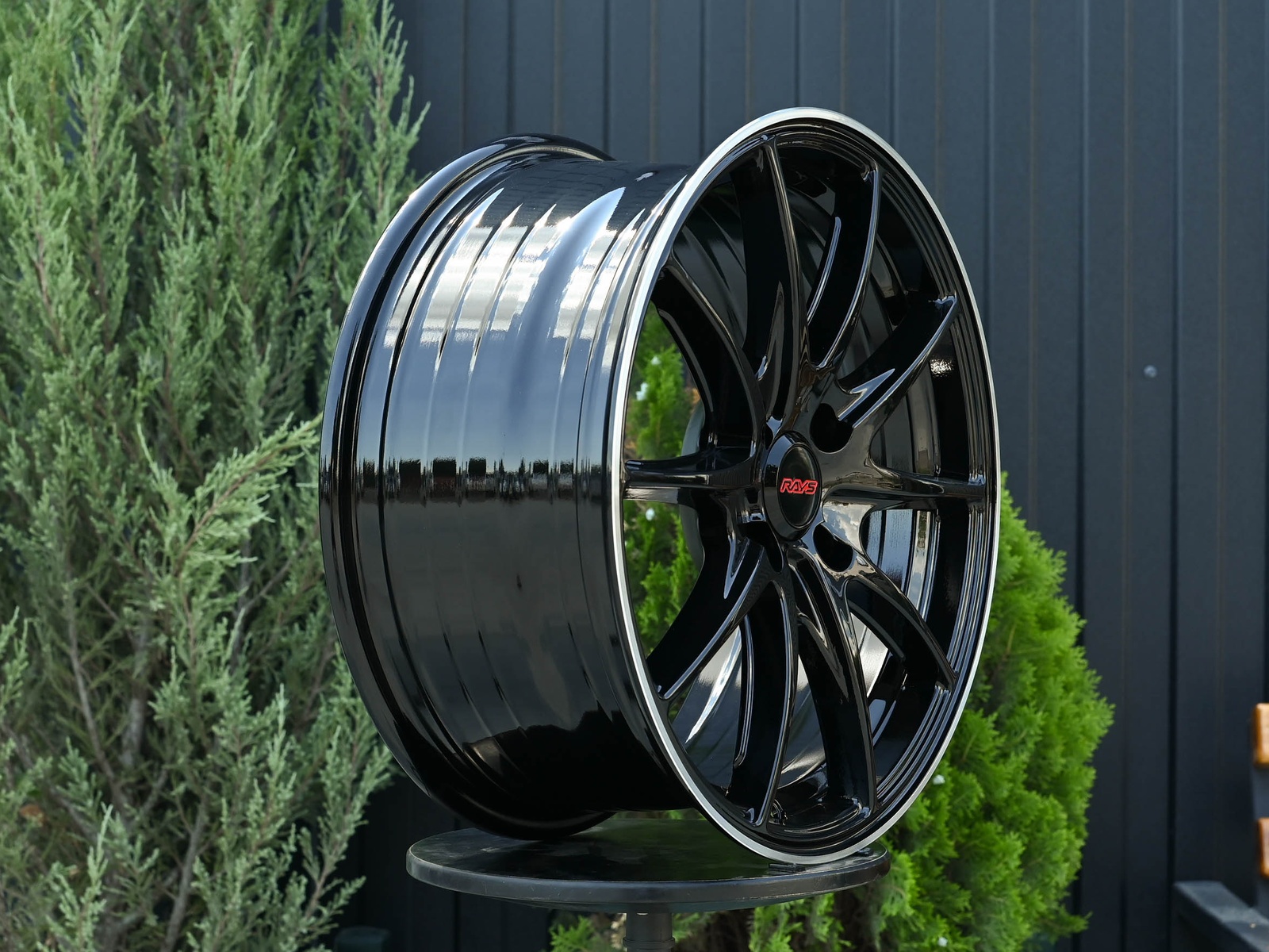 R17 Rays G25 Стиль 7.5J ET40 4*100 Черный