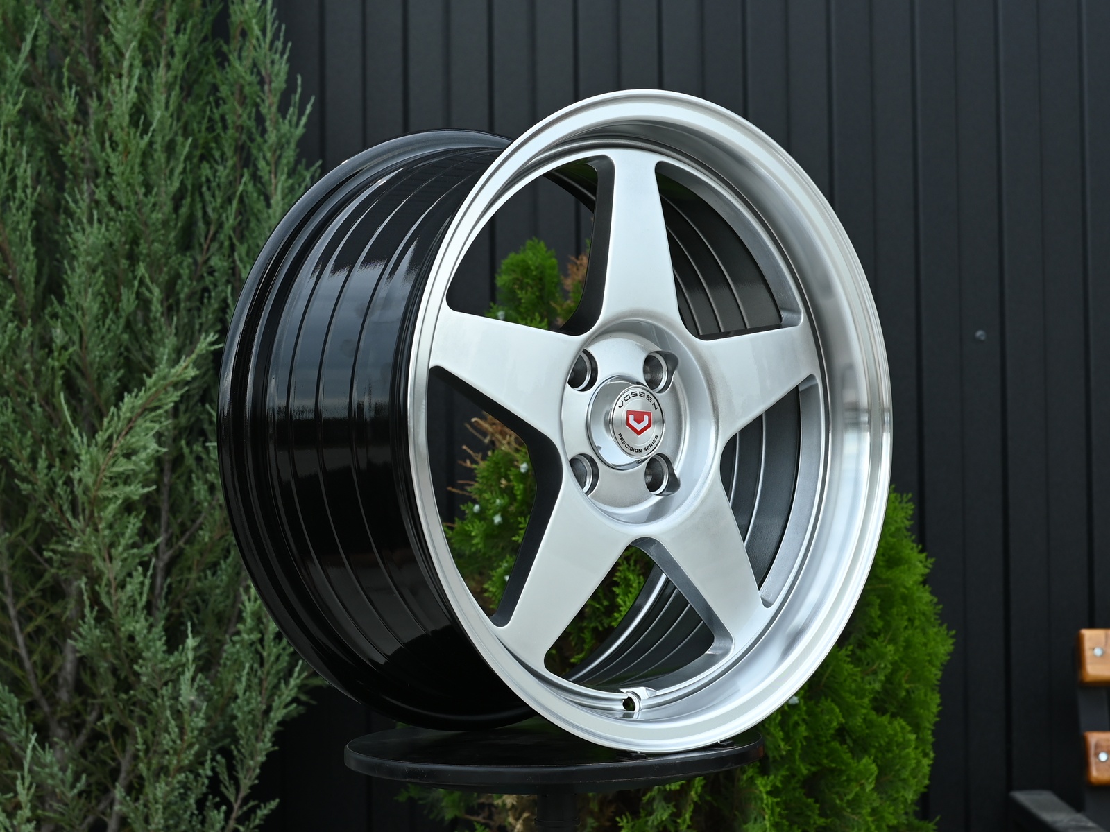 R16 Taigiro EVO 7.5 ET30 4*100 Темный хром