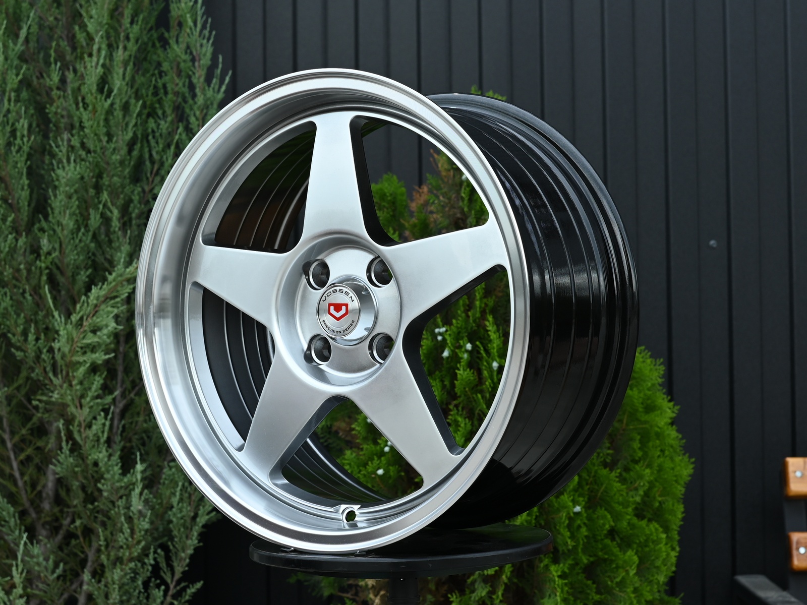 R16 Taigiro EVO 7.5 ET30 4*100 Темный хром