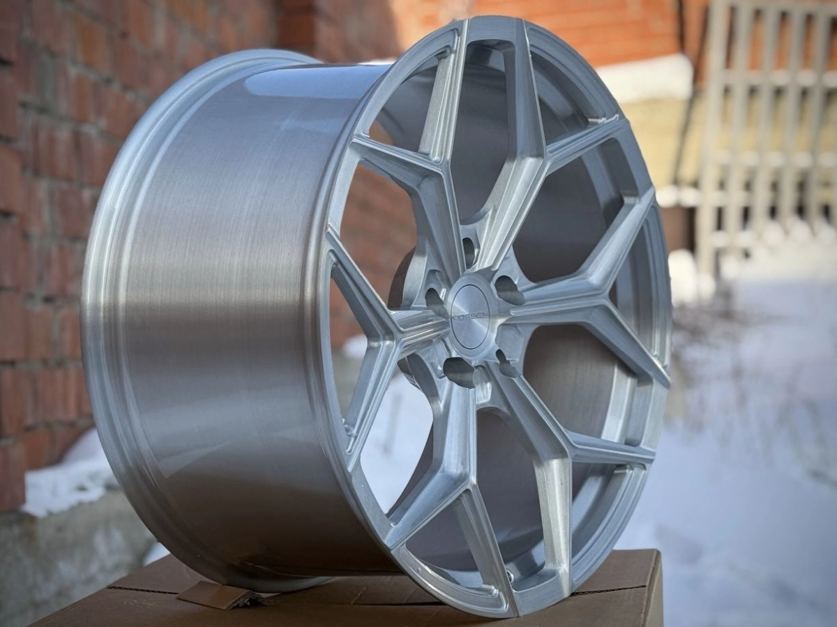 Porsche Cayenne VOSSEN NL4 YC7869