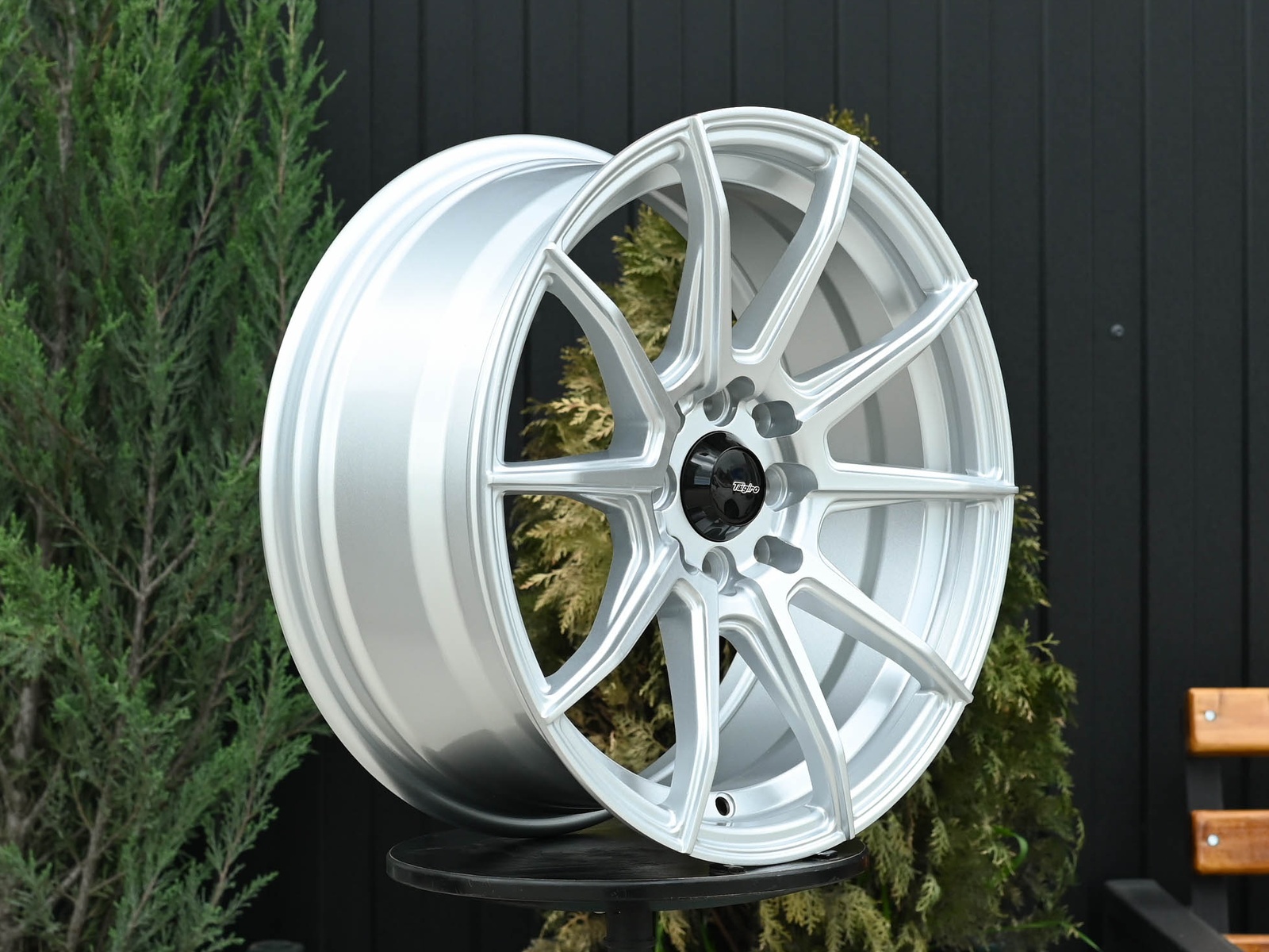 R16 Taigiro Spider 7.0J ET35 4*100/114.3 Серебро