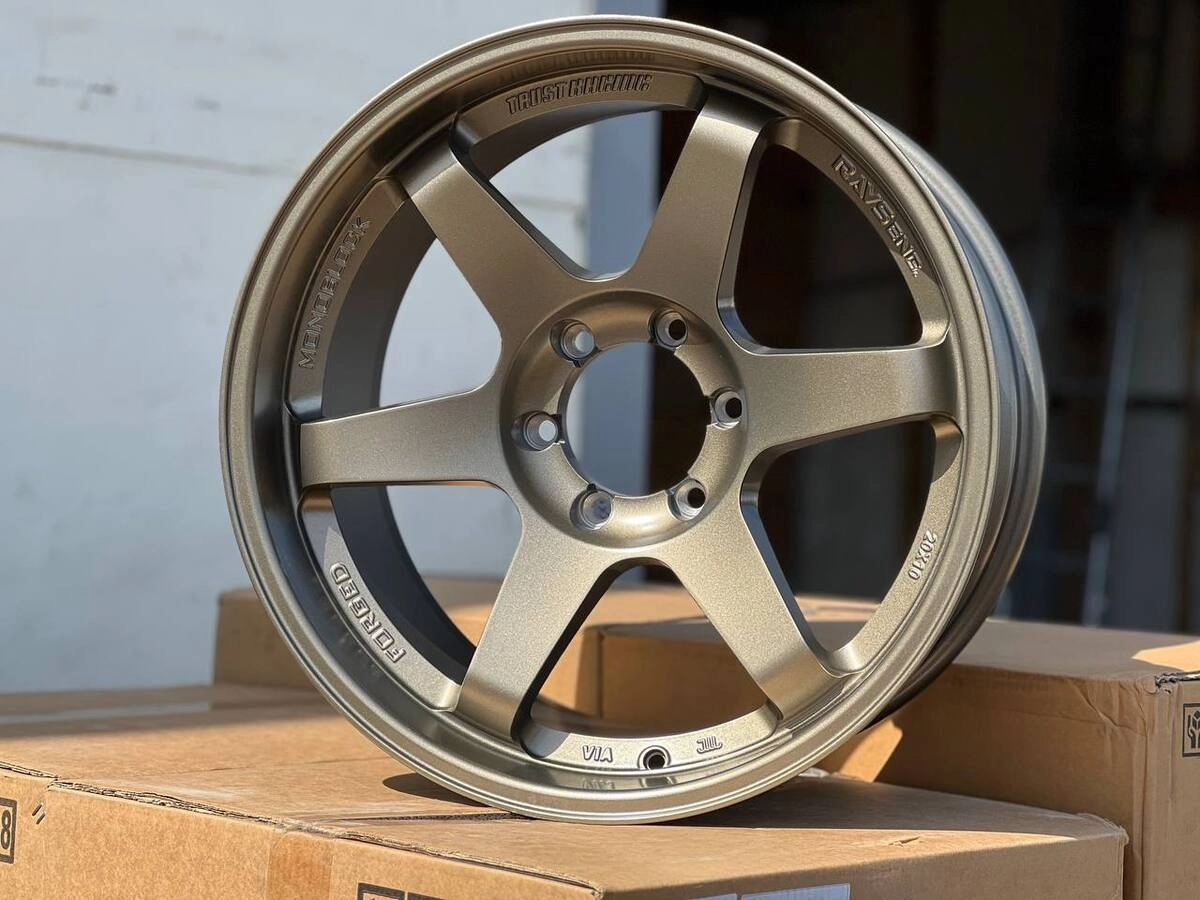 RAYS TE37 0429
