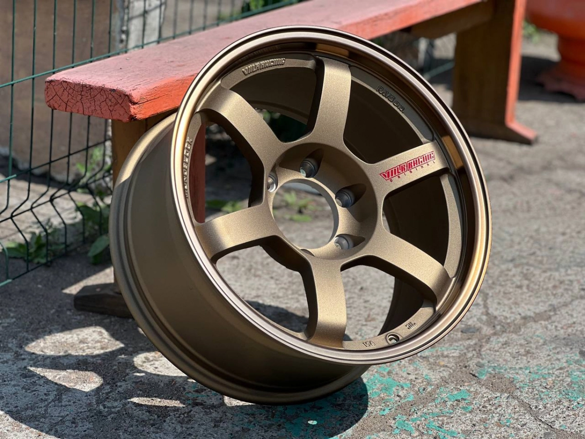 RAYS TE37 6047