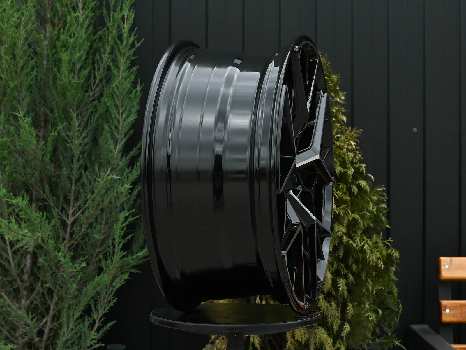 R17 HRE FF10 Стиль 7.5J ET38 5*100 Черный ФЗ