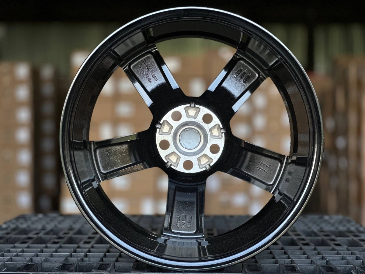 LAND ROVER H3325F FlowForming