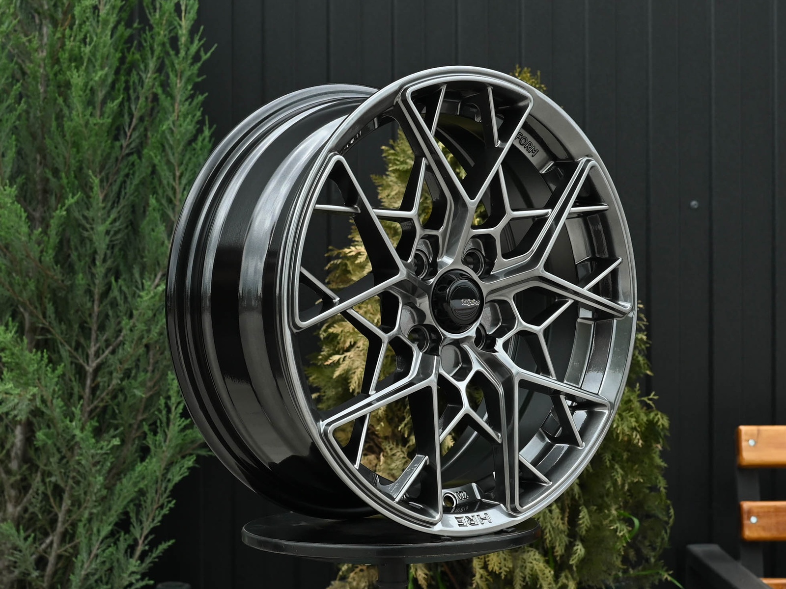 R16 HRE FF10 Стиль 6.5J ET38 4*100 Темный хром