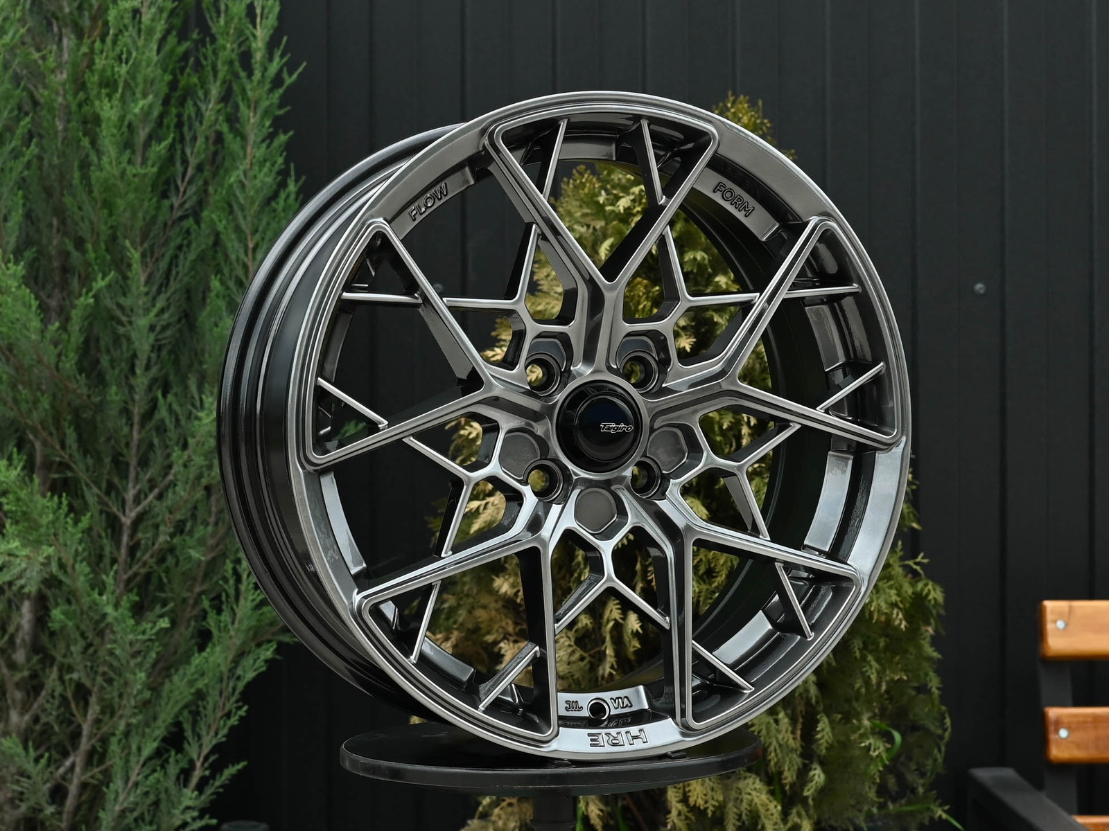 R16 HRE FF10 Стиль 6.5J ET38 4*100 Темный хром