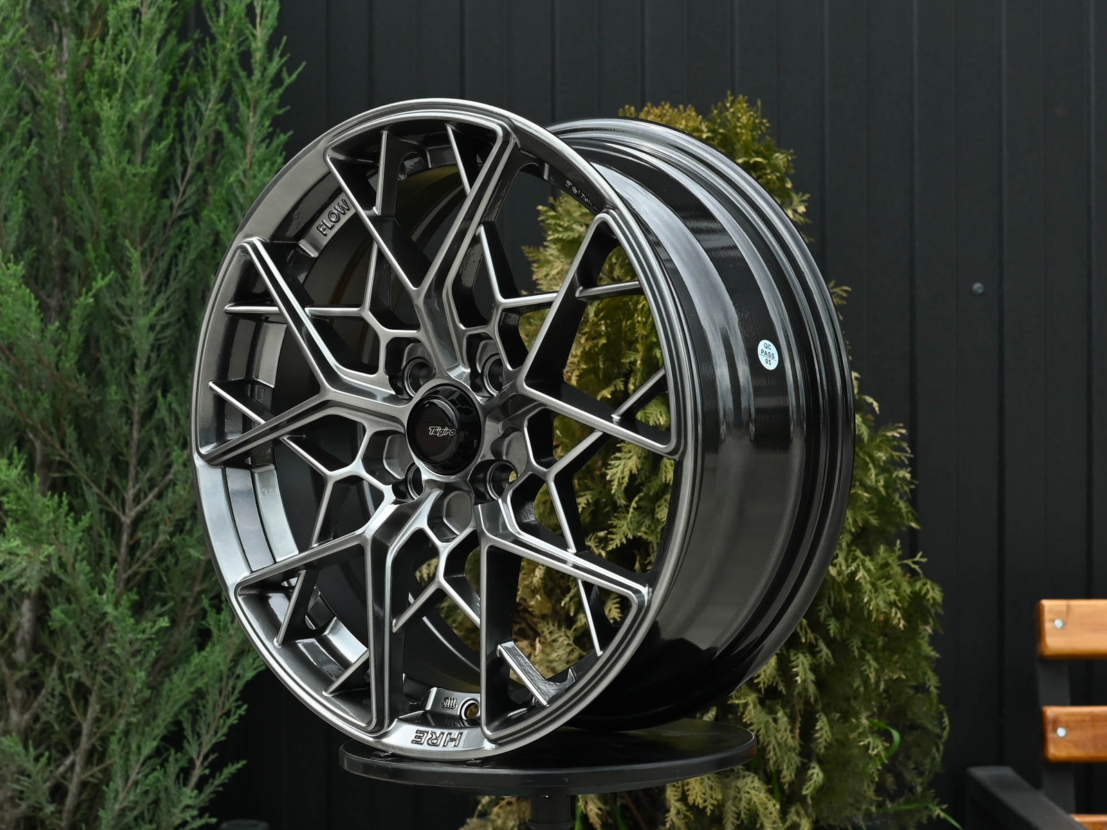 R16 HRE FF10 Стиль 6.5J ET38 4*100 Темный хром