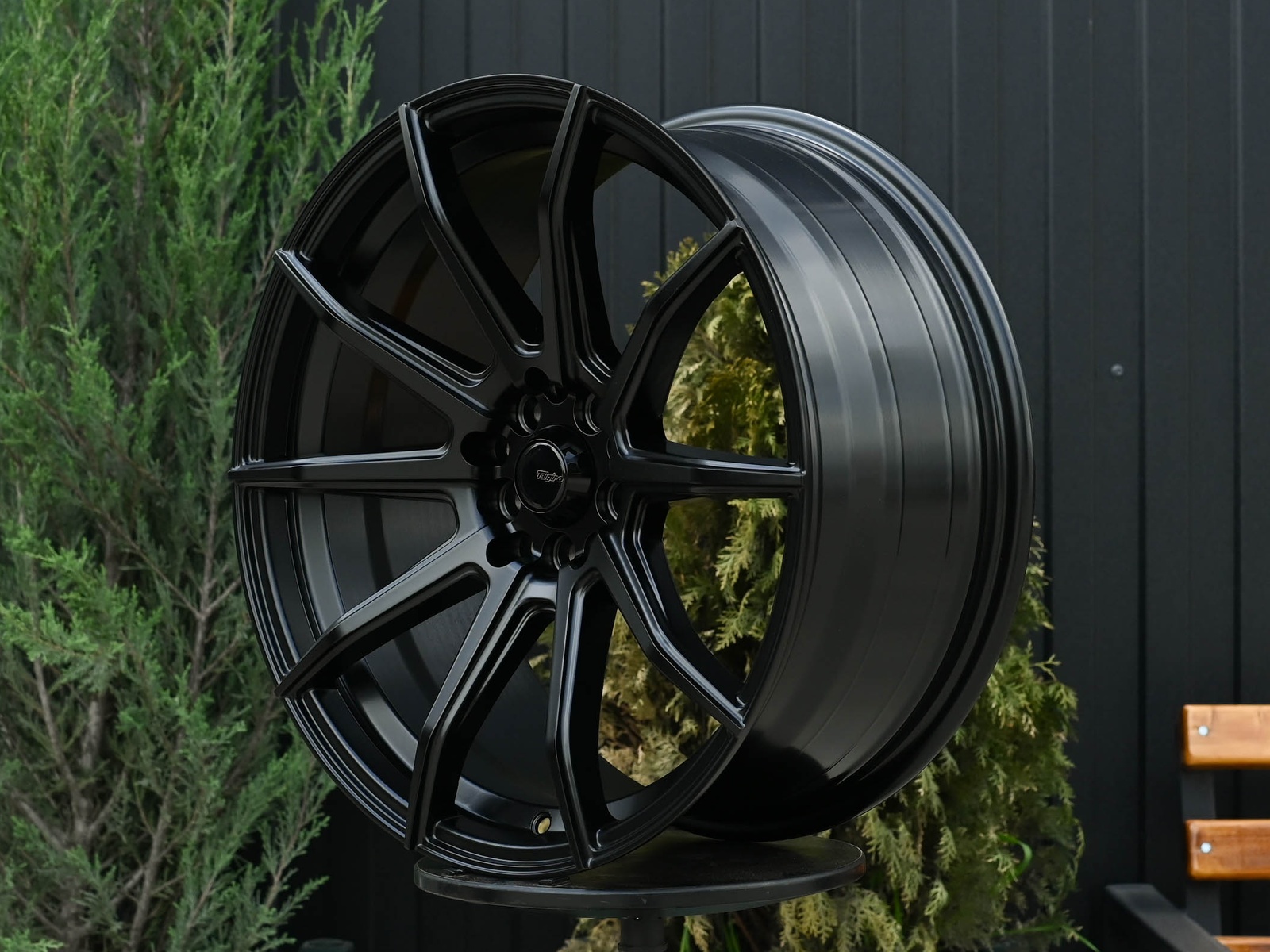 R18 Taigiro Spider 8.0J ET30 5*100/114.3 Черный