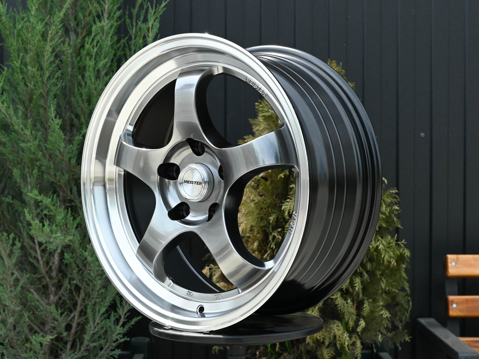 R18 Work Meister Стиль 9.5J ET35 5*114.3 Темный хром
