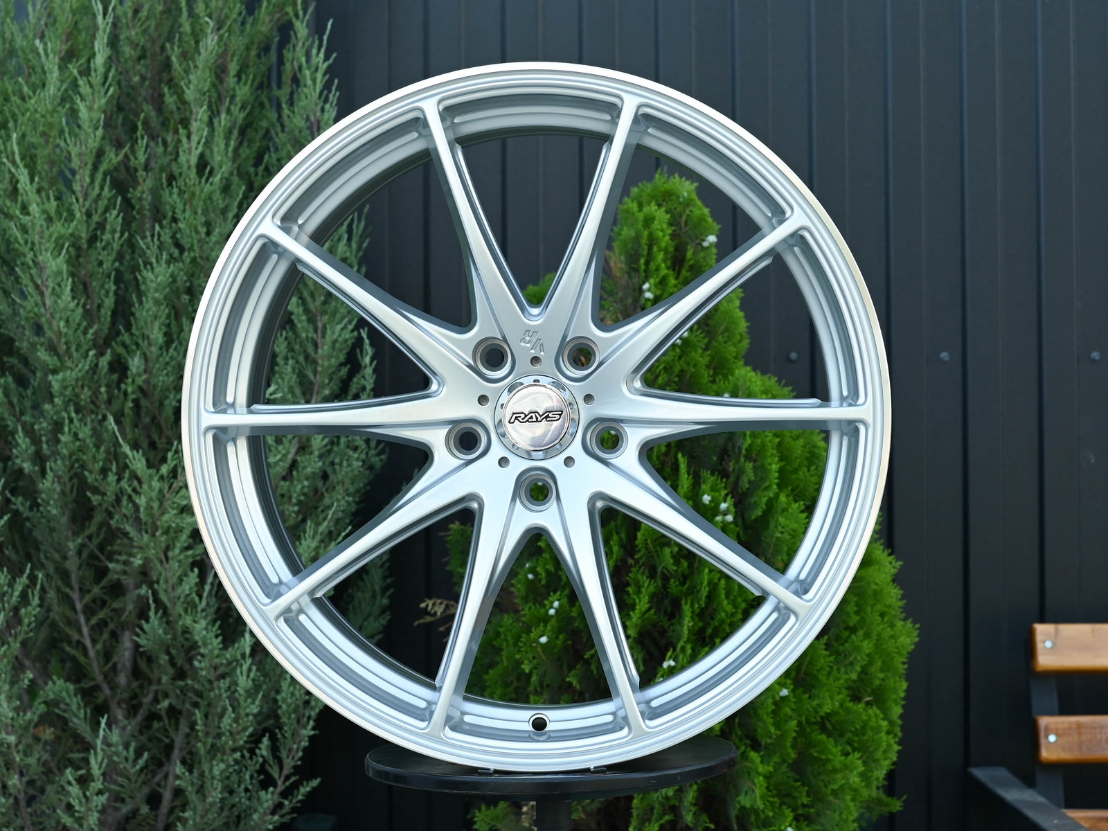 R17 Rays G25 Стиль 7.5J ET40 5*114.3 Серебро