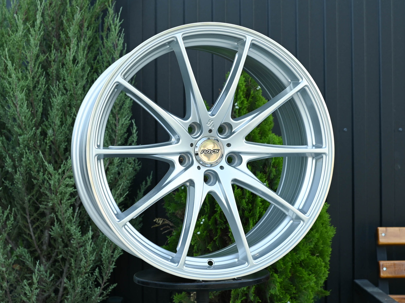 R17 Rays G25 Стиль 7.5J ET40 5*114.3 Серебро
