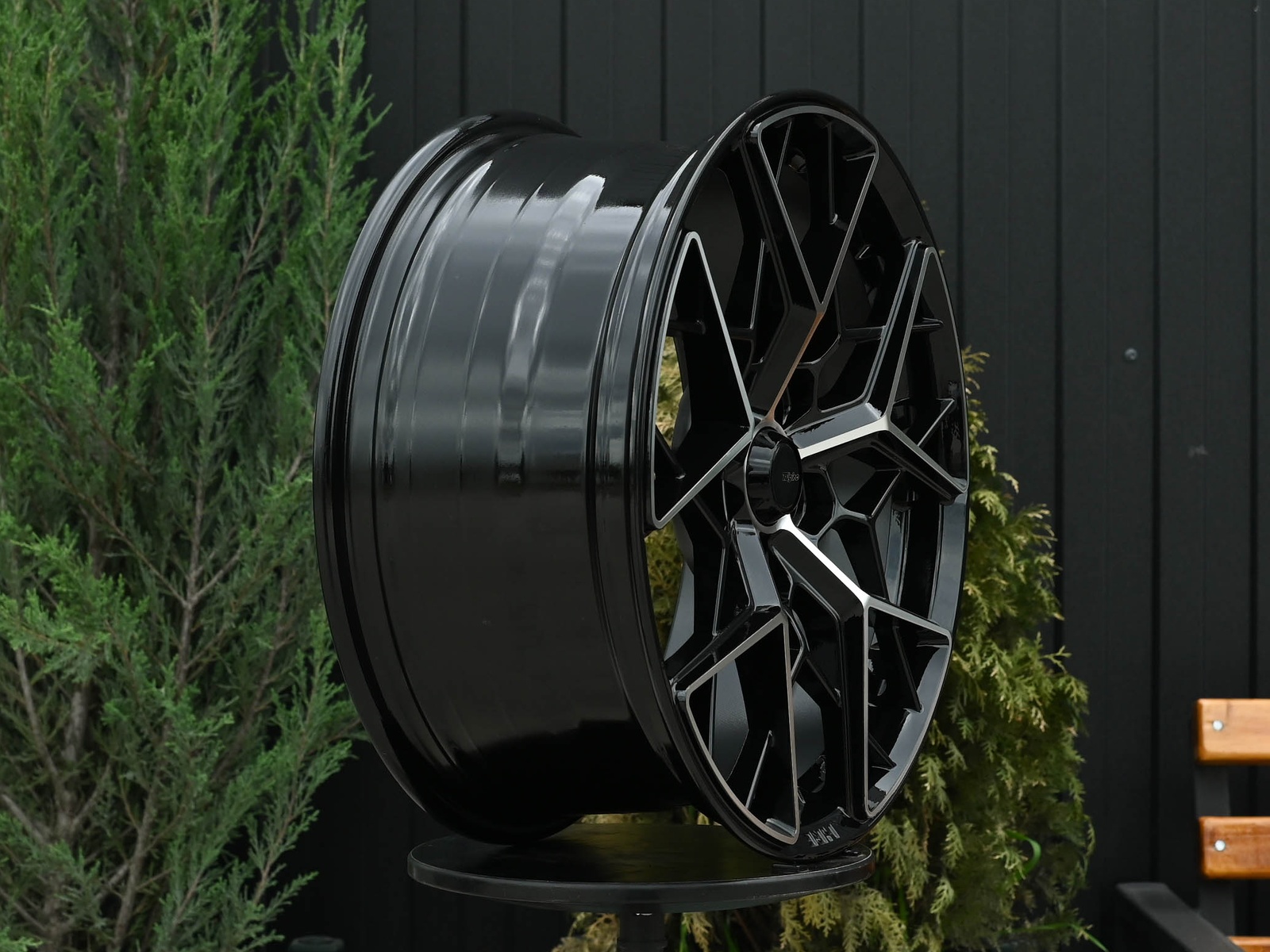 R17 HRE FF10 Стиль 7.5J ET38 5*114.3 Черный ФЗ