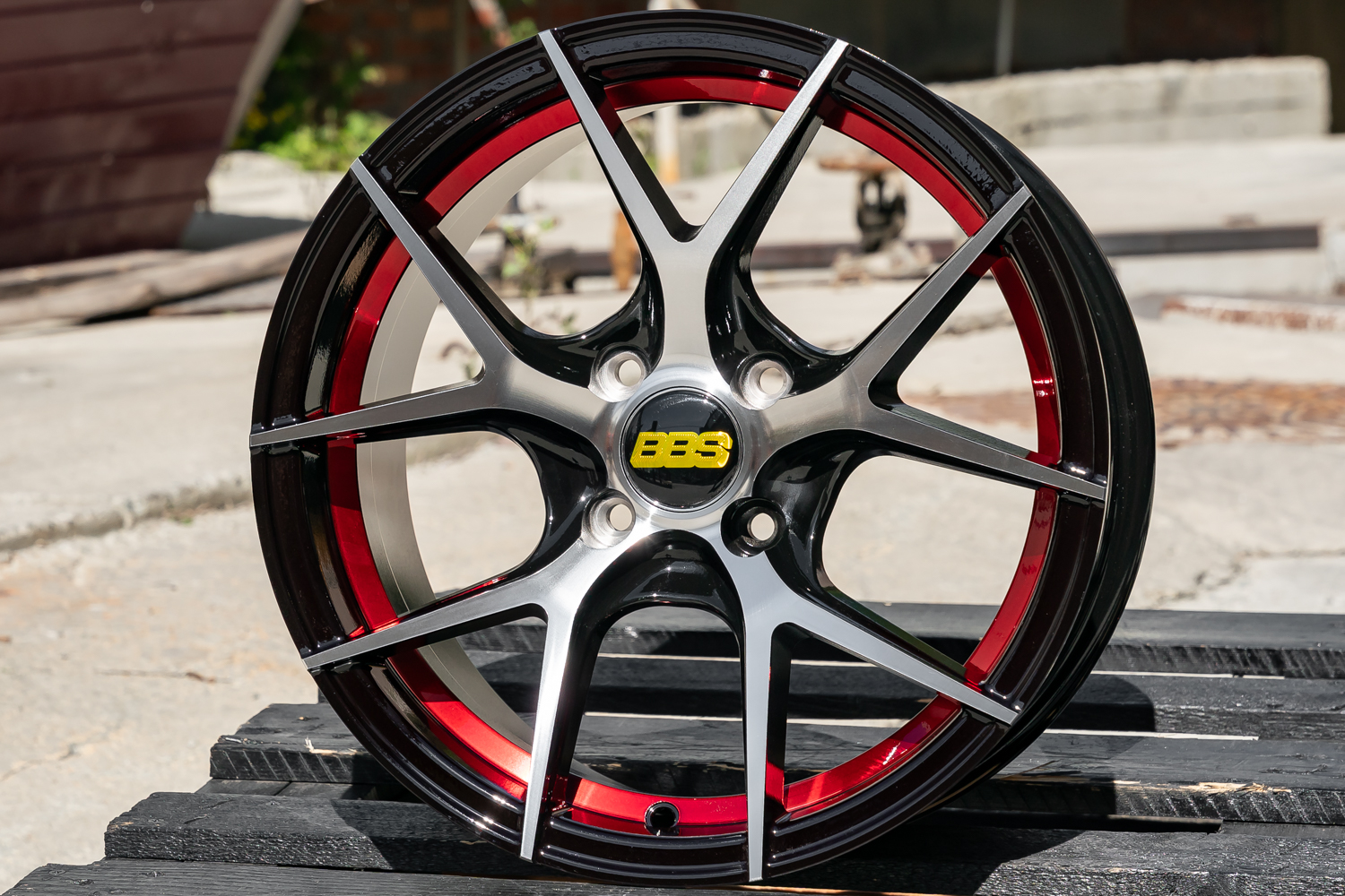 NEW! Комплект дисков RGW 8832 R16 7.0j ET35 4*100 (T052) BBS