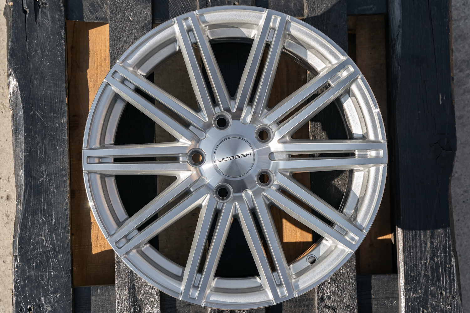NEW! Комплект дисков Style VPS-CV4 R16 7.0j ET35 5*108 (G554)