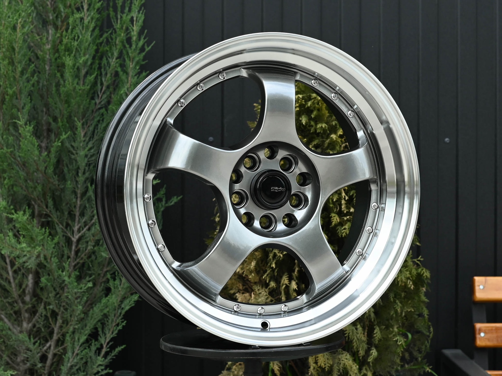R17 SSR SP1 Стиль 7.5J ET38 5*100/114.3  Темный хром