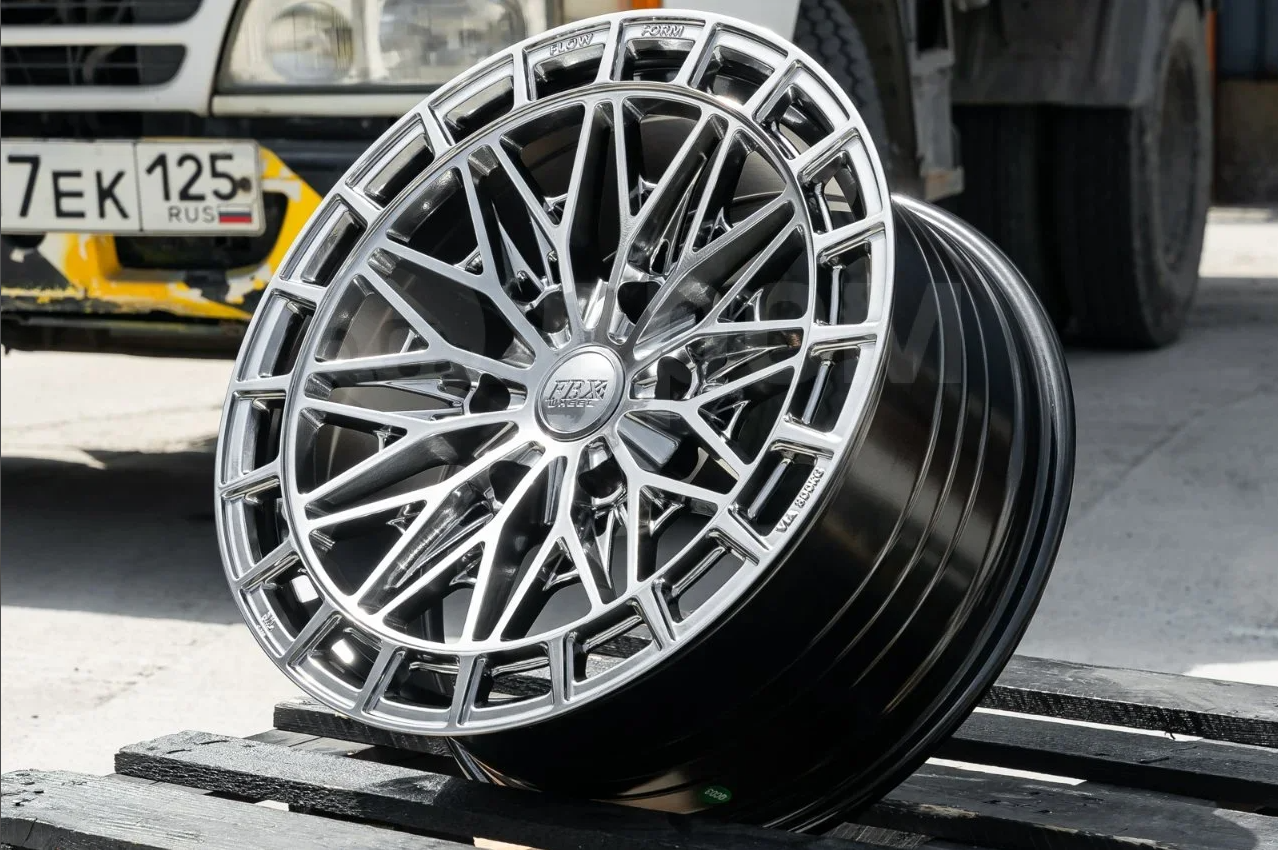 NEW! Комплект дисков FBX1520 R18 8.5J ET+25 6*139.7 (R701)