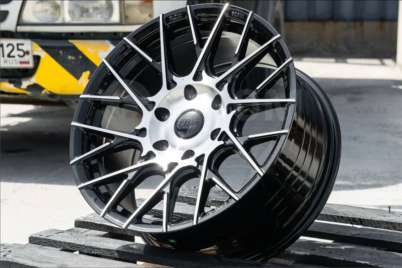 NEW! Комплект дисков FBX1519 R18 8.5J ET+25 6*139.7 (R699)